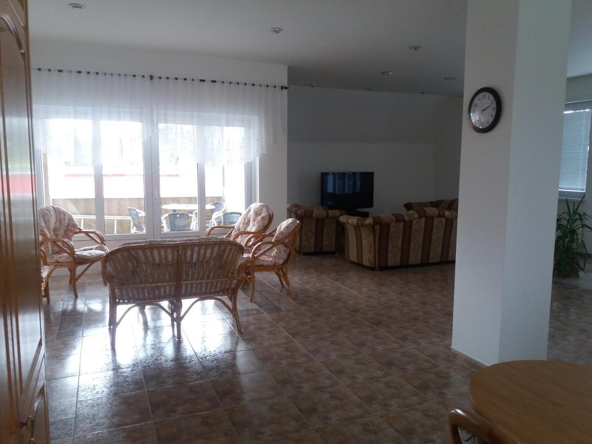 Appartamento Hradna 9A Nové Zámky Esterno foto